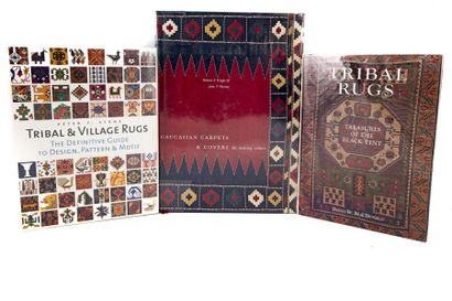 null Lot de 3 livres dont :
- Tribal & Village Rugs the Definitive Guide To Design,...
