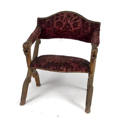 null Fauteuil prie Dieu en bois et velour rouge cramoisie
Epoque XIXe 