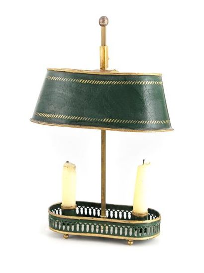 LAMPE BOUILLOTE DU XIXe Petite lampe bouillote Epoque XIXe H. : 25 cm
