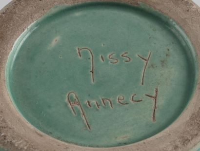 MISSY A ANNECY Missy à Annecy Pichet en faïence H. : 20 cm
