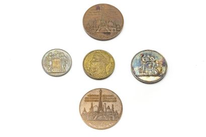 Médailles diverses Lot de 15 médailles diverses en bronze, métal, argent dans leur...