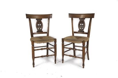 Paire de chaises Paire de chaises bandeaux et médaillon Epoque Directoire