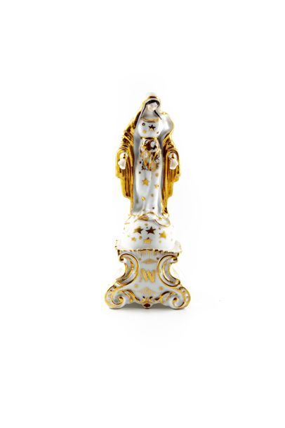 Vierge Vierge en porcelaine de Paris émaillée et dorée. Epoque XIXe H. : 22 cm