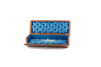 Boîte à bijoux Boite à bijoux de forme rectangulaire en bois de placage et incrustations...