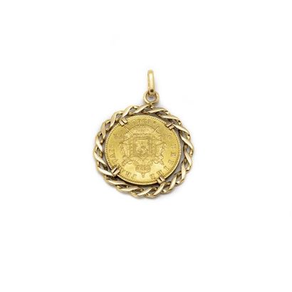 NAPOLEON en or Un Napoléon en or monté en pendentif poids : 8,85 gr