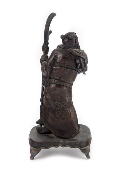 null CHINE
Statuette en bronze à patine brune représentant un guerrier Guangong Yu...