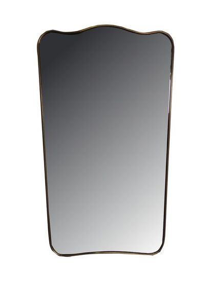 Grand miroir à encadrement en laiton doré...