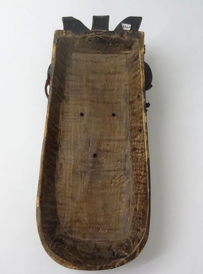 null TOMA - Guinée ou Libéria Masque en bois et cuir de forme anthropomorphe stylisée...