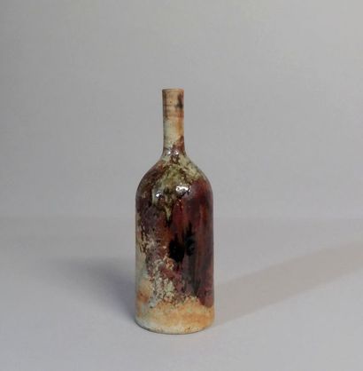 Walther Conny WALTHER (née en 1932) Vase-bouteille en grès émaillé Circa 1970 Monogrammé...
