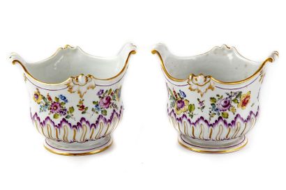 null Manufacture de WIEN - Autriche

Paire de cache-pots en porcelaine en forme de...