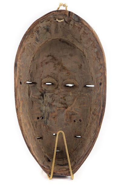 null CONGO - AFRIQUE

Masque Lega Lukwakongo tricéphale en bois naturel sculpté et...