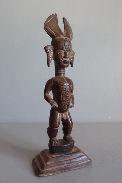 null AFRIQUE

Petite statuette en bois naturel représentant un homme le torse et...