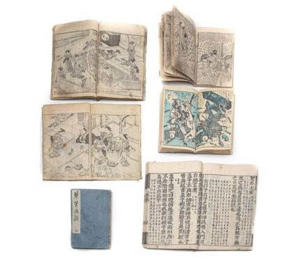 null JAPON, XIXe et XXe siècle 
Lot de six livres illustrés d'estampes en noir ou...
