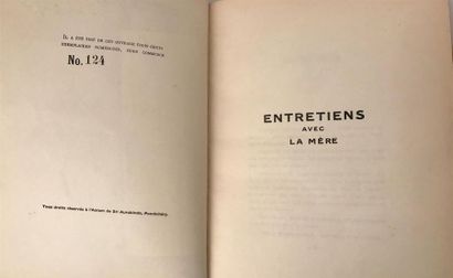 null ENTRETIENS AVEC LA MERE, Etablissements Français dans l'Inde, Pondichéry, 1933....