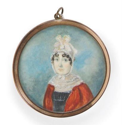 null MINIATURE ronde représentant un portrait de femme coiffée d'un bonnet.
Au dos...