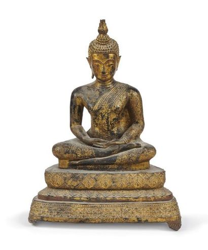 null THAILANDE - Période RATANAKOSIN, XIXe siècle
Statuette de bouddha en bronze...