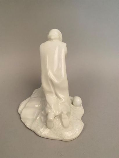 null Niderviller (attribué à)
Statuette en porcelaine émaillée blanche représentant...