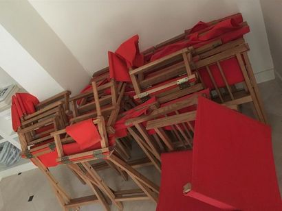 null * Ensemble de fauteuils de jardin modernes à tissu rouge 
