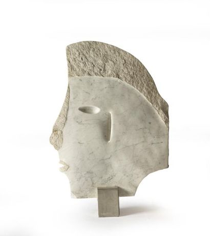 null Henri MAMES (Né en 1953)
Femme aux deux visages, 2005
Pièce unique en marbre...