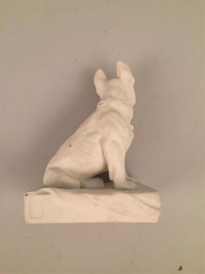 null SEVRES
Biscuit figurine representing a sitting bulldog. 
Monogrammed AR
13 x...
