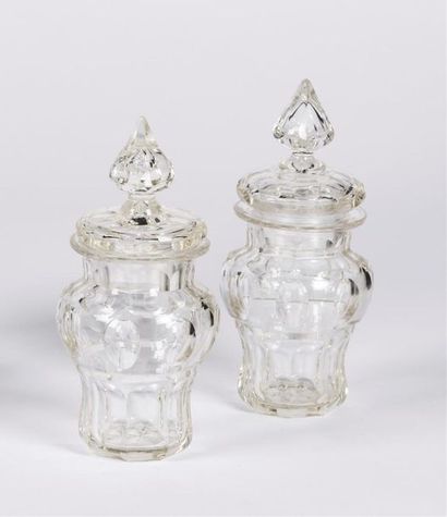 null PACKAGE including: 
- Pair of DRAGEOIRS covered on a pedestal, in cut crystal....