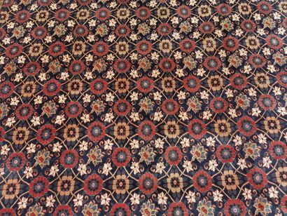 null Large and exceptional Persian carpet VERAMIN with "mina khani" decoration on...