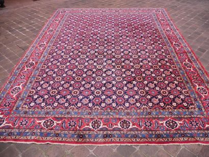 null Large and exceptional Persian carpet VERAMIN with "mina khani" decoration on...