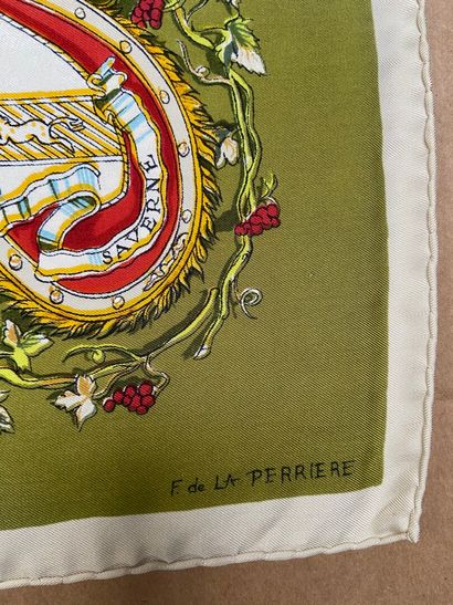 null HERMES PARIS

Carré en soie imprimée polychrome titré "L'Alsace" et signé F....