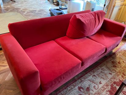 null Pair of beautiful red alcantara sofas 

Modern Work 

Length 240 cm Depth 95...