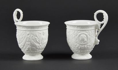 null Sèvres

Deux tasses Régnier en porcelaine émaillée blanche et biscuit à décor...