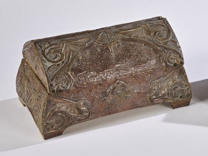 null Alfred Louis Achille DAGUET (attributed to)

Box with quadrangular body and...