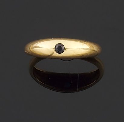 Yellow gold ring 750 thousandths decorated...