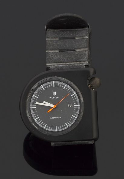 null LIP

Roger Tallon.

Montre bracelet en acier noirci. Boîtier design Roger Tallon,...