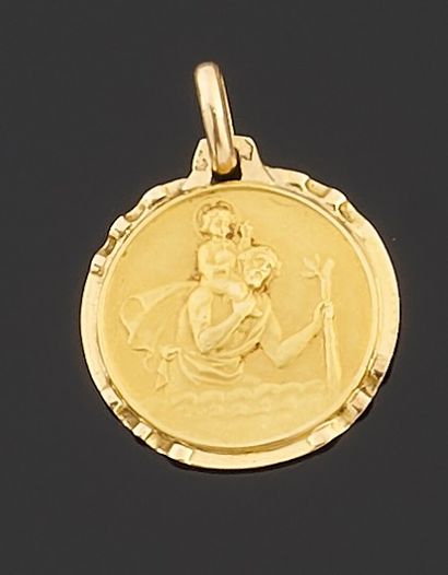 null Médaille en or jaune 750 millièmes figurant Saint Christophe.

Hauteur : 2,1...