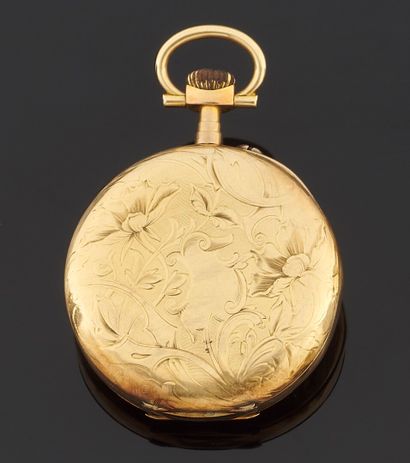 null Pocket watch in yellow gold 750 thousandth, the bottom engraved with decoration...