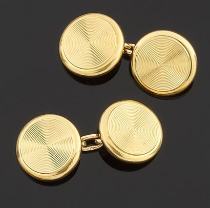 null CARTIER

Pair of cufflinks in yellow gold 750 thousandths, the ends of round...