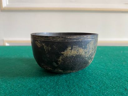 null GREECE OR ANCIENT ROME

Bronze bowl with chased decoration on the edge of a...