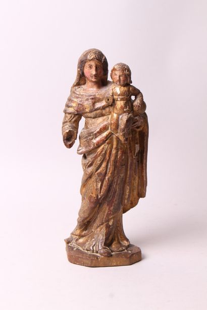 null VIERGE à l'Enfant

Sculpture en bois peint polychrome

XIXème siècle

Manques

H....