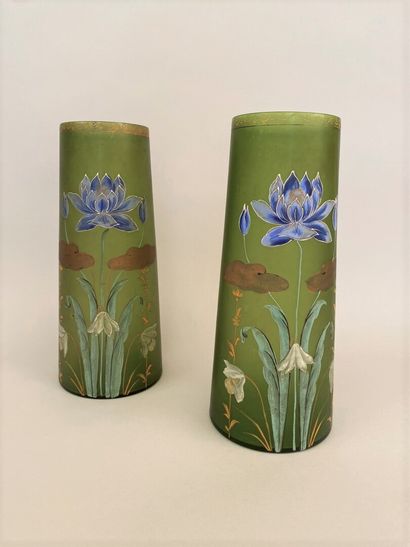 null Set including : 

Robert PICAULT (1919-2000)

Glazed ceramic hand candlestick...