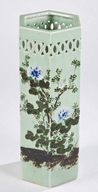 null CHINA, 20th century 

Hexagonal umbrella stand with celadon background, floral...