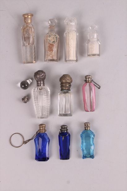 null LOT of ten small white or colored crystal salt bottles, mounted in silver, vermeil...
