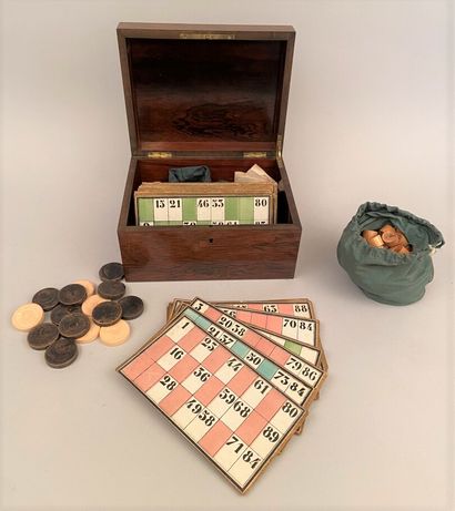 null Rectangular game box made of veneered wood inlaid with brass framing fillets...