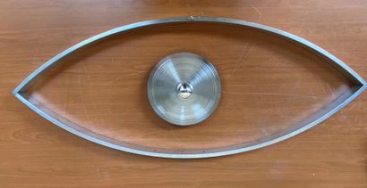 null LAMP eye in brushed metal

Length 87 cm