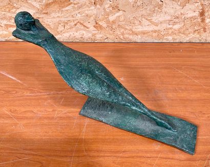 null CONTEMPORARY SCHOOL

Reclining woman 

Proof in bronze with green patina. Signed...