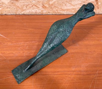 null CONTEMPORARY SCHOOL

Reclining woman 

Proof in bronze with green patina. Signed...