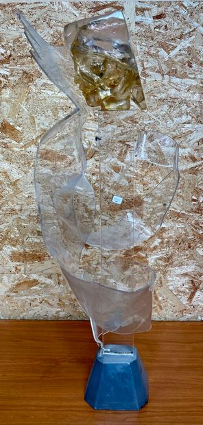 null Nathalie CROISET 

Aparte

Epreuve en verre acrylique (PMMA) et résine polyester....