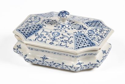 null MONTPELLIER

Covered earthenware spice box with three compartments of rectangular...