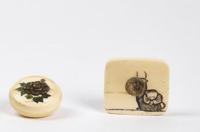 null JAPAN - MEIJI period (1868 - 1912)

Ivory manju decorated with inlaid shibuichi,...