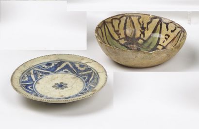 null IRAN - Xe et XVIIIe siècle

Bol en céramique argileuse à décor de glaçures colorées...
