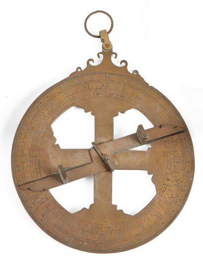null Copie en laiton d'astrolabe de mer, dans le style du XVIème siècle. 

Diam.:...